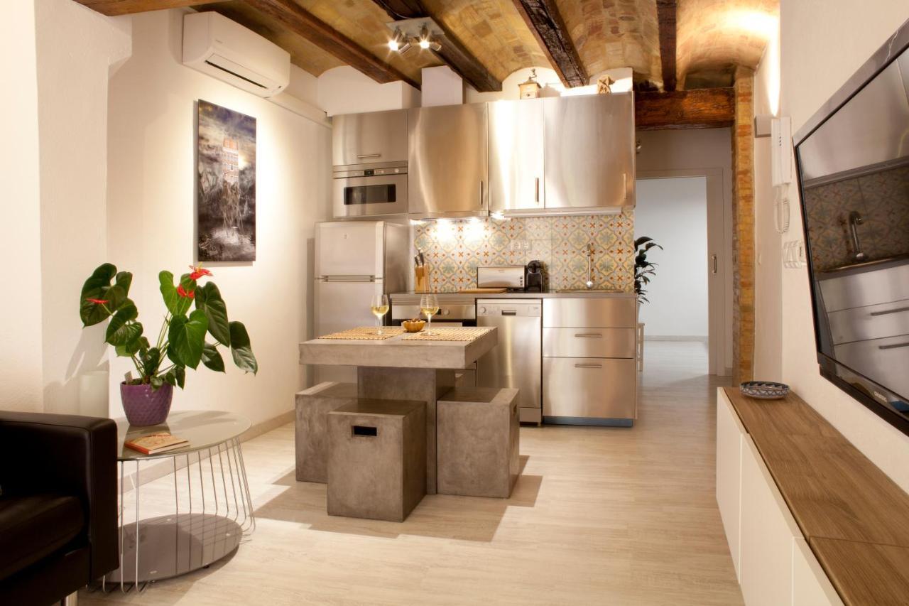 Authentic Charming Apartment/Wifi/Air Conditioning Valencia Buitenkant foto