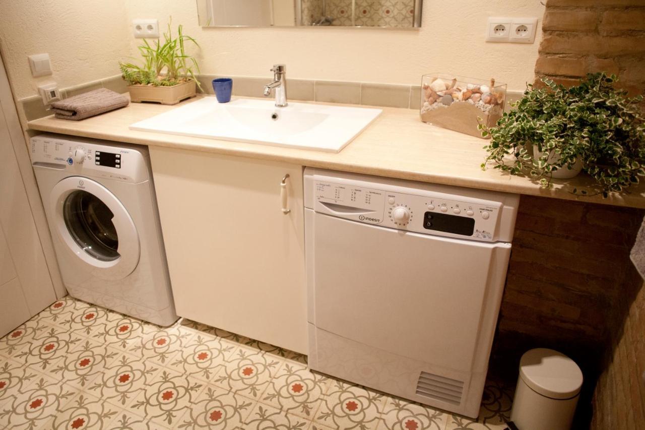 Authentic Charming Apartment/Wifi/Air Conditioning Valencia Buitenkant foto